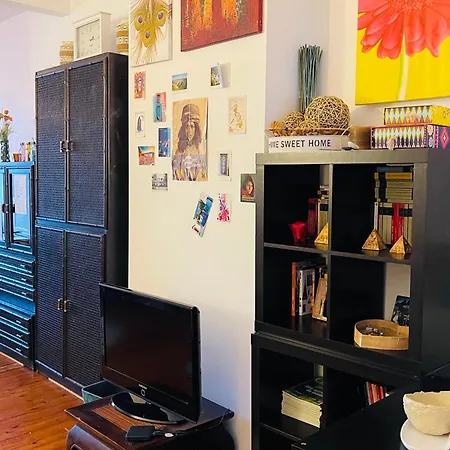 Quiet And Colorfull Flat In The Center Of Appartamento Bruxelles